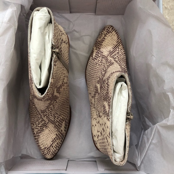 Seychelles For the Occasion Bootie - Picture 9 of 14